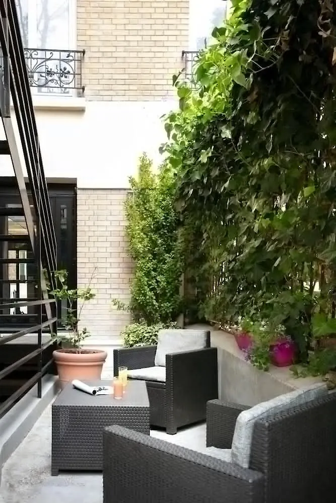 Montparnasse Alésia Hotel 3*